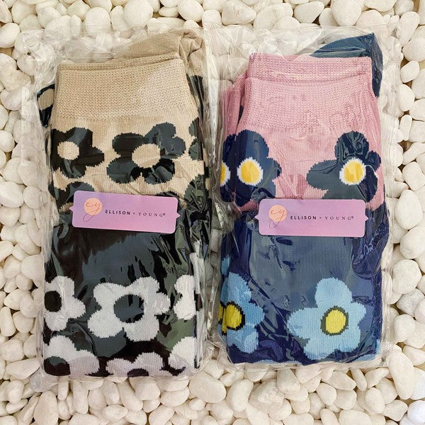 Modern Daisy Socks Set Of 2 Pairs